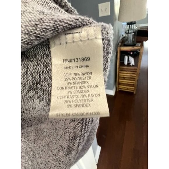 Charmed Hearts Womens Large Gray Knit Top Lace Shoulder Long Sleeve Casual Blous - Picture 4 of 5